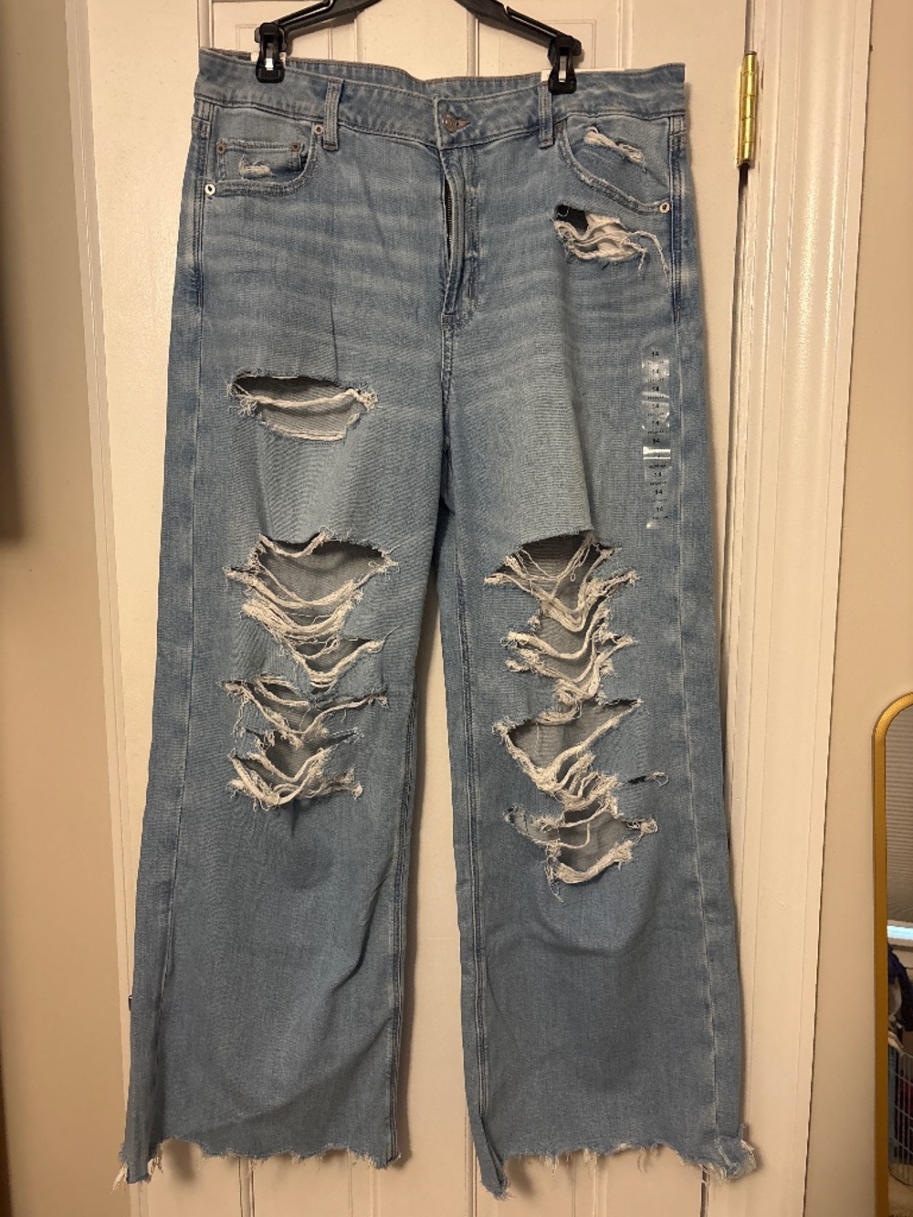 Wide leg distressed jeans